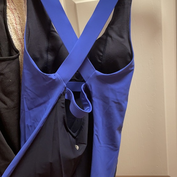 Lululemon tank - Picture 2 of 2